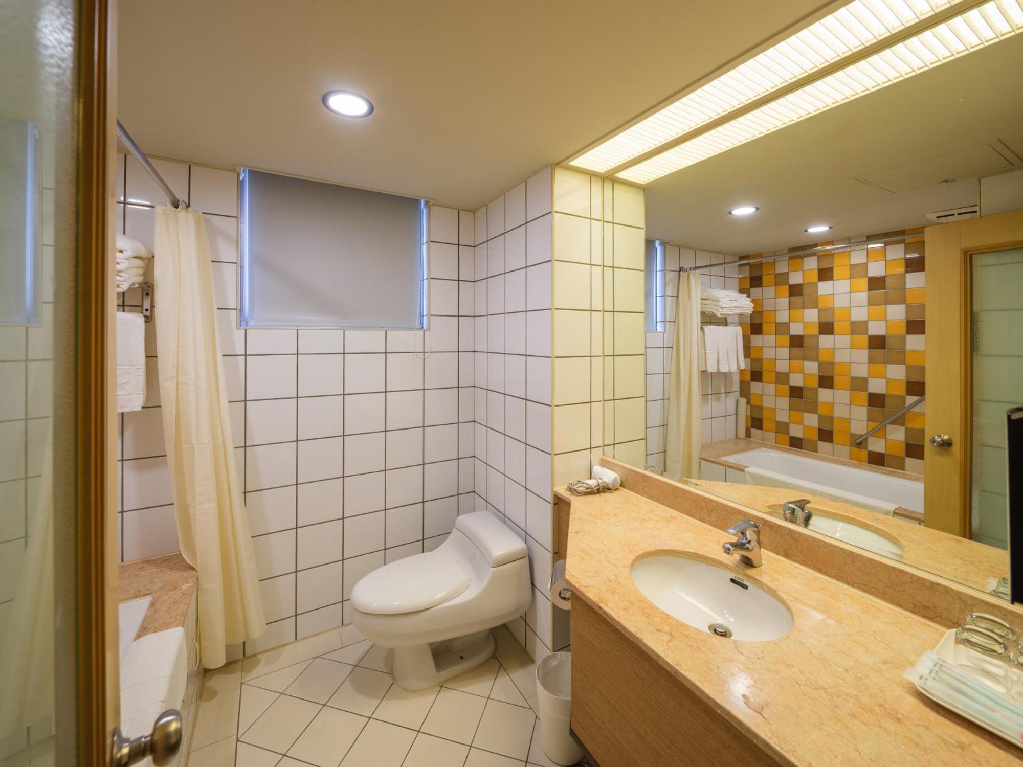 Rich & Free Hotel - Fuzhong 富逸旅趣-板橋府中館 Taipei Exterior foto