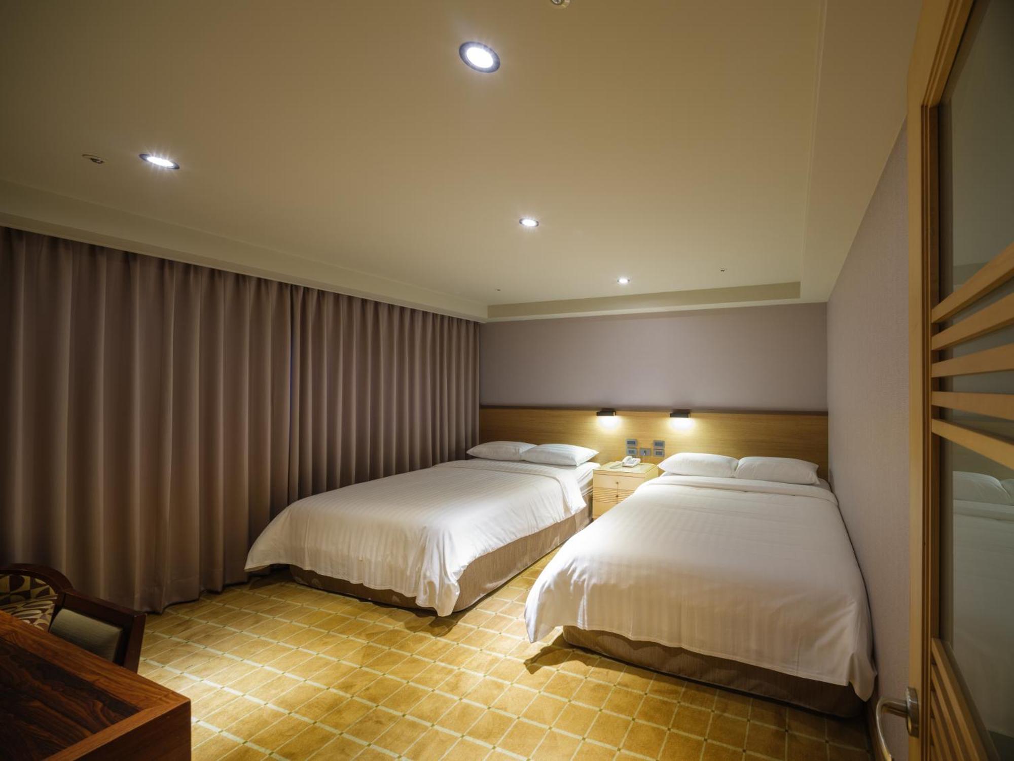 Rich & Free Hotel - Fuzhong 富逸旅趣-板橋府中館 Taipei Exterior foto