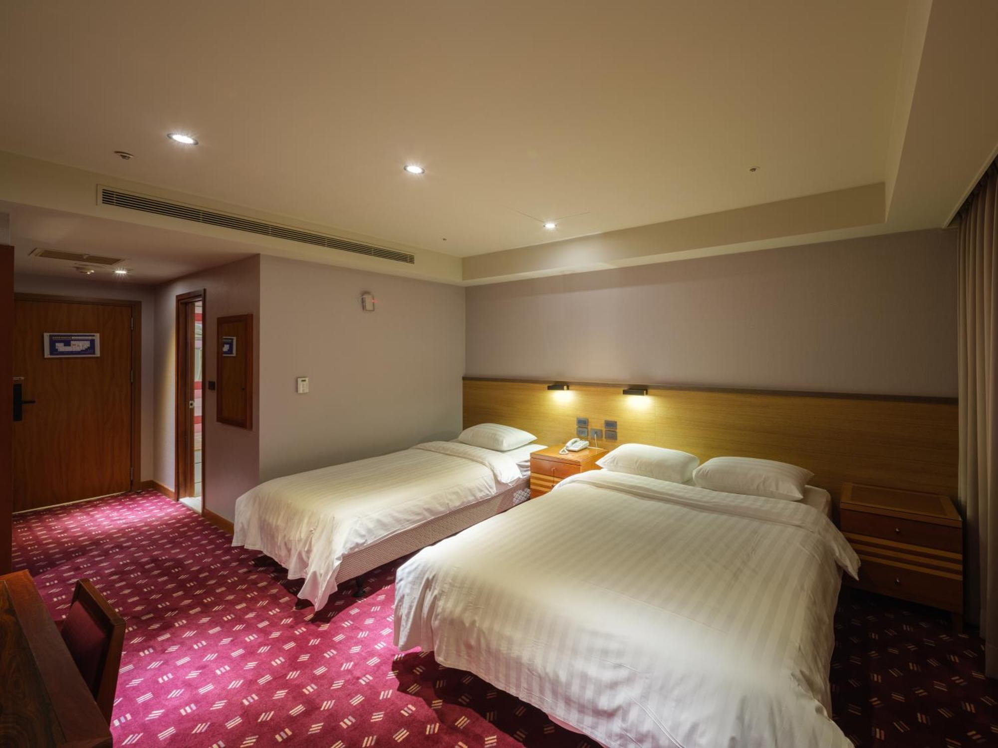 Rich & Free Hotel - Fuzhong 富逸旅趣-板橋府中館 Taipei Exterior foto