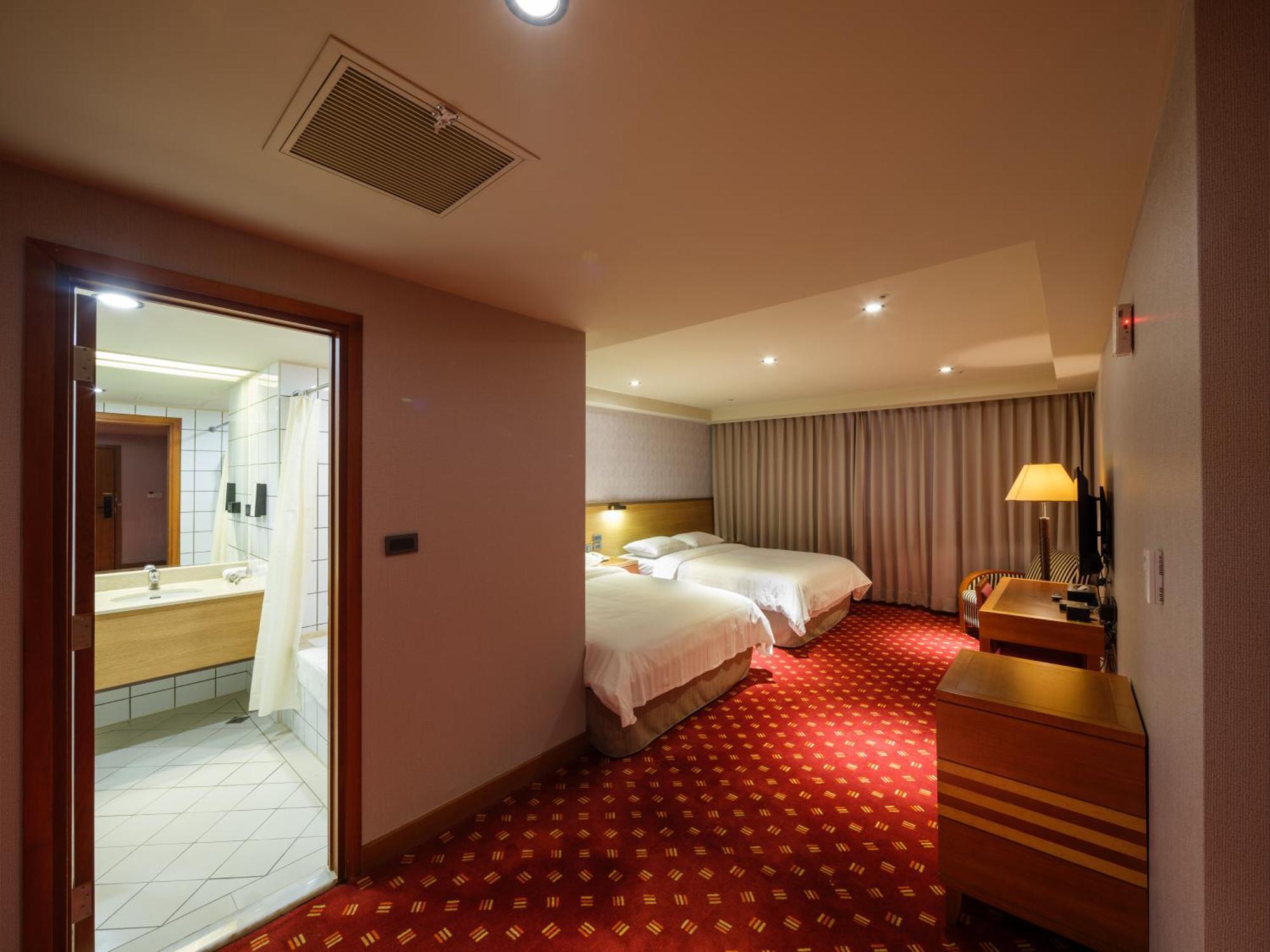 Rich & Free Hotel - Fuzhong 富逸旅趣-板橋府中館 Taipei Exterior foto
