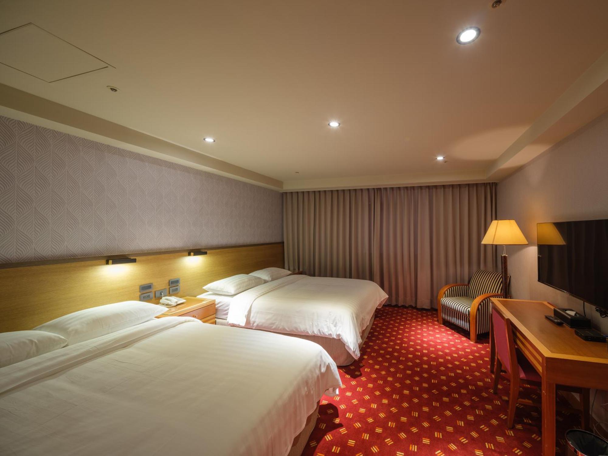 Rich & Free Hotel - Fuzhong 富逸旅趣-板橋府中館 Taipei Exterior foto
