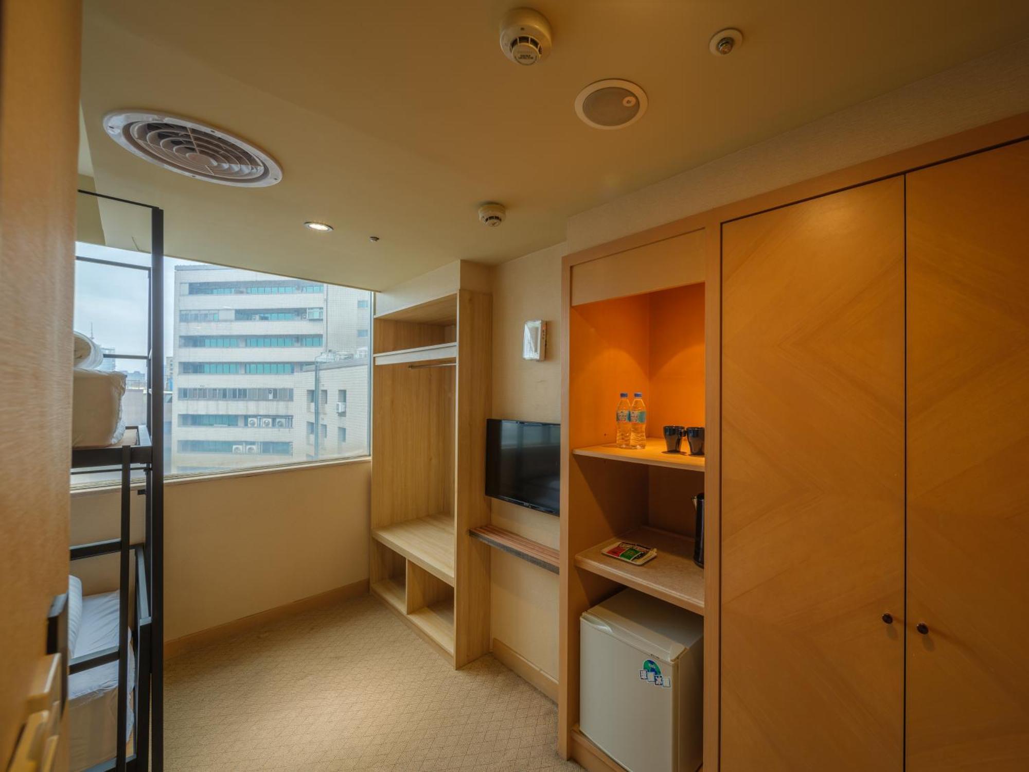Rich & Free Hotel - Fuzhong 富逸旅趣-板橋府中館 Taipei Exterior foto