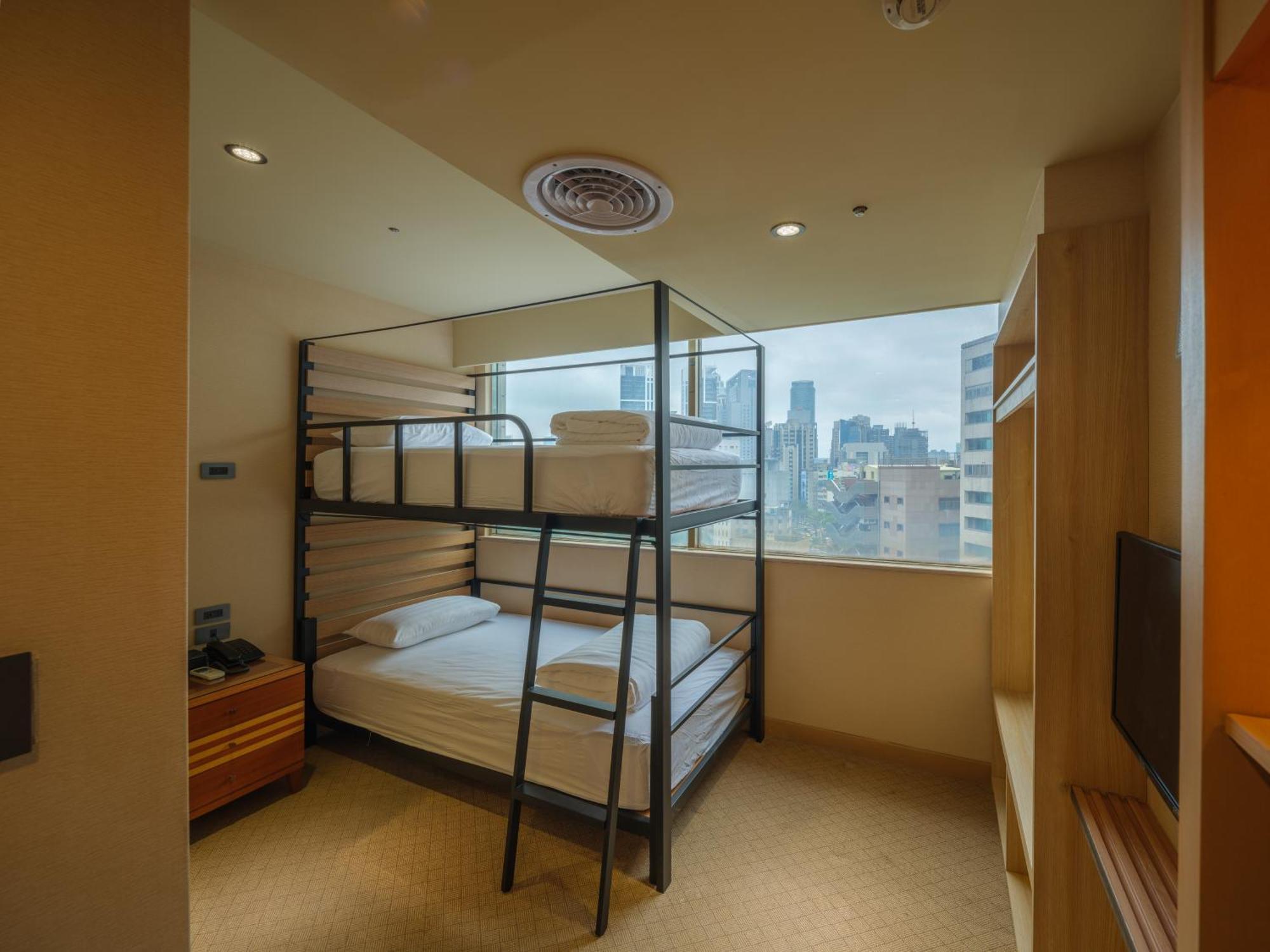 Rich & Free Hotel - Fuzhong 富逸旅趣-板橋府中館 Taipei Exterior foto