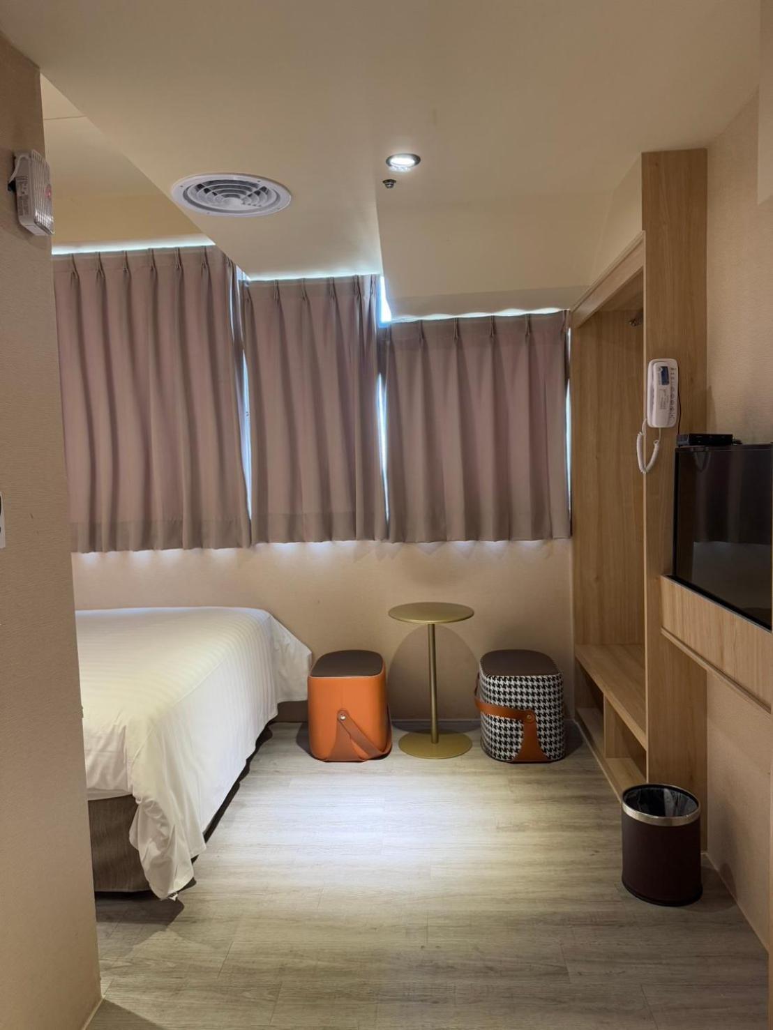 Rich & Free Hotel - Fuzhong 富逸旅趣-板橋府中館 Taipei Exterior foto